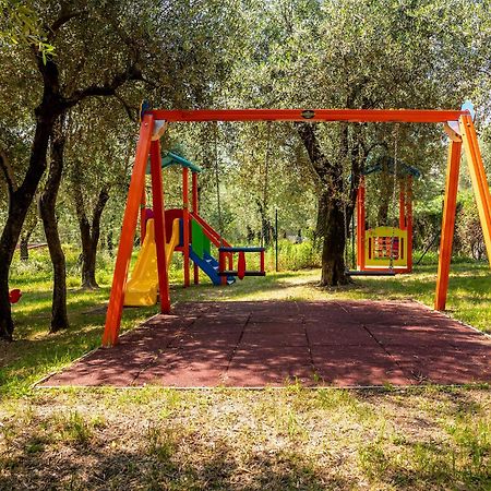Camping Park Garda ليمونِ سول غاردا المظهر الخارجي الصورة