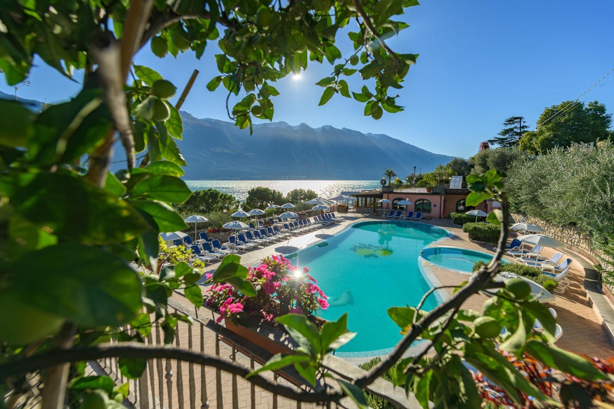 Camping Park Garda ليمونِ سول غاردا المظهر الخارجي الصورة