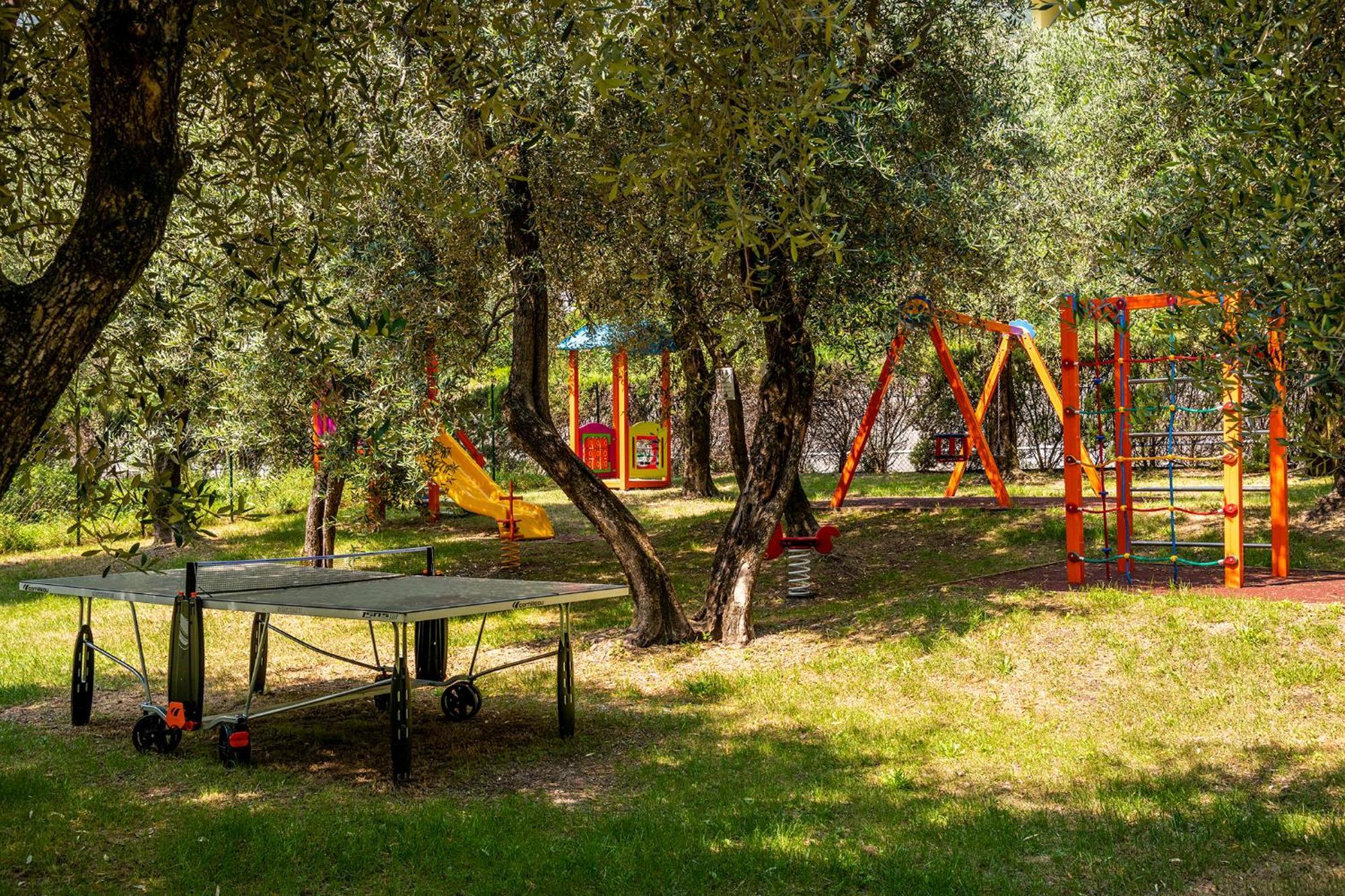 Camping Park Garda ليمونِ سول غاردا المظهر الخارجي الصورة