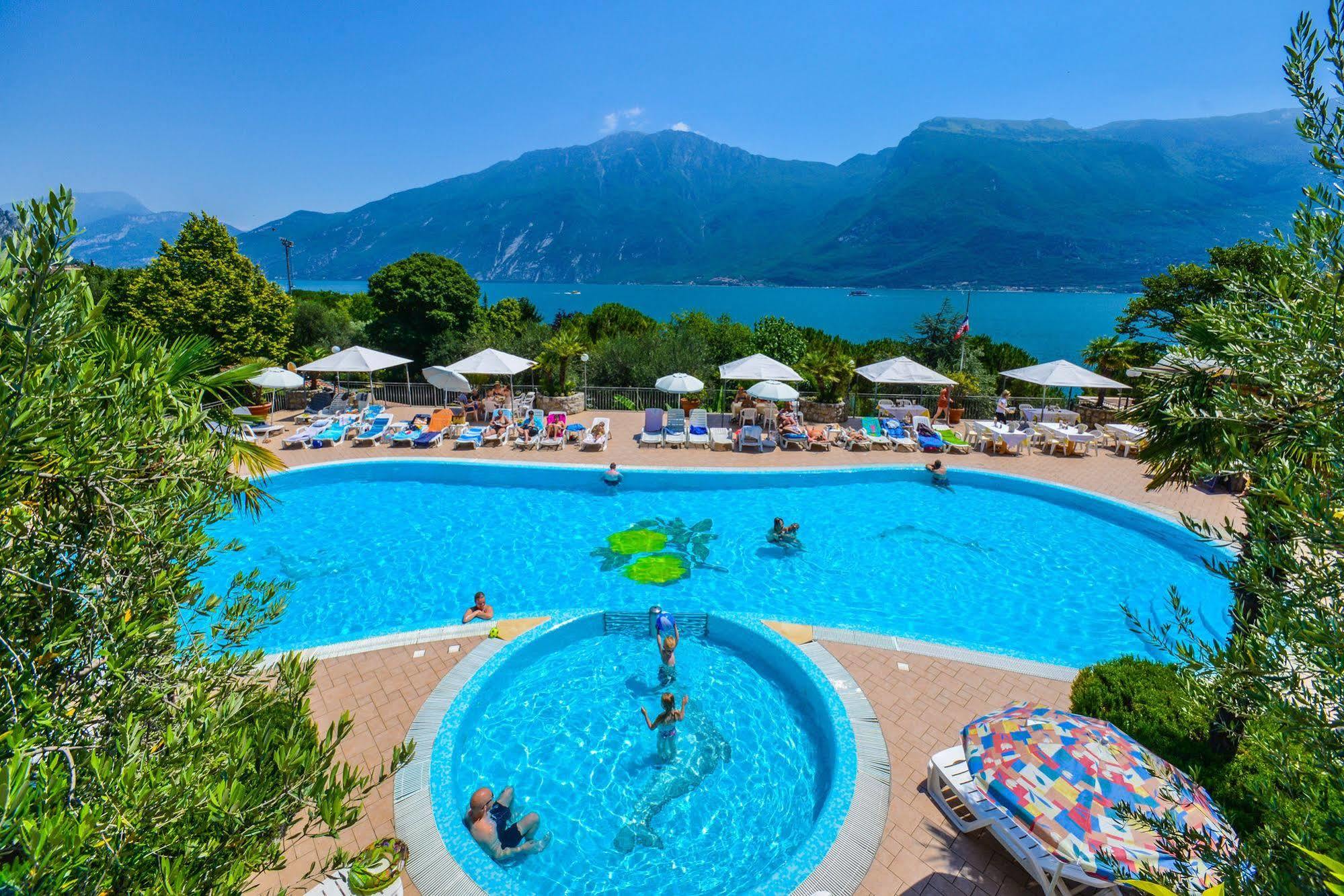 Camping Park Garda ليمونِ سول غاردا المظهر الخارجي الصورة